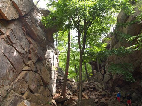 purgatory chasm deaths  The trail is primarily used for hiking, walking, and camping…